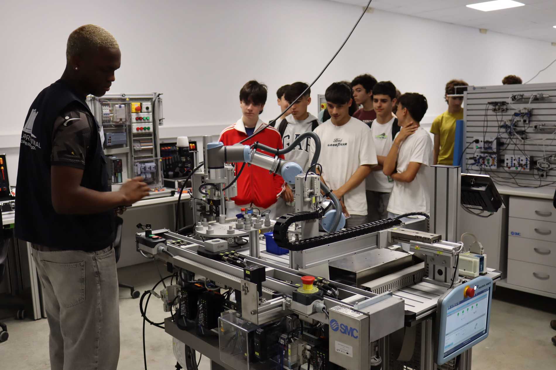 Epsm Arep EPSM Escola Aberta destaca novos centros tecnológicos e espaços de ...